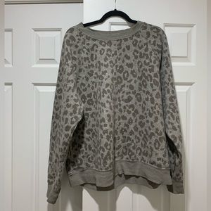 Giraffe Print Crew Neck Sweatshirt